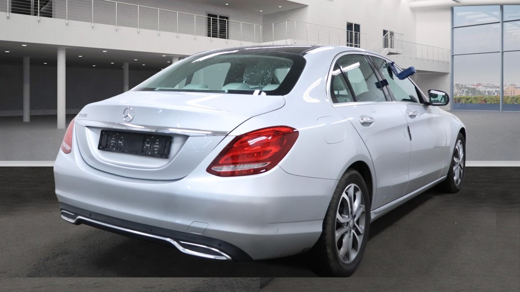 Used Mercedes-Benz C Class 2016 for sale - 77946668: Photo 3