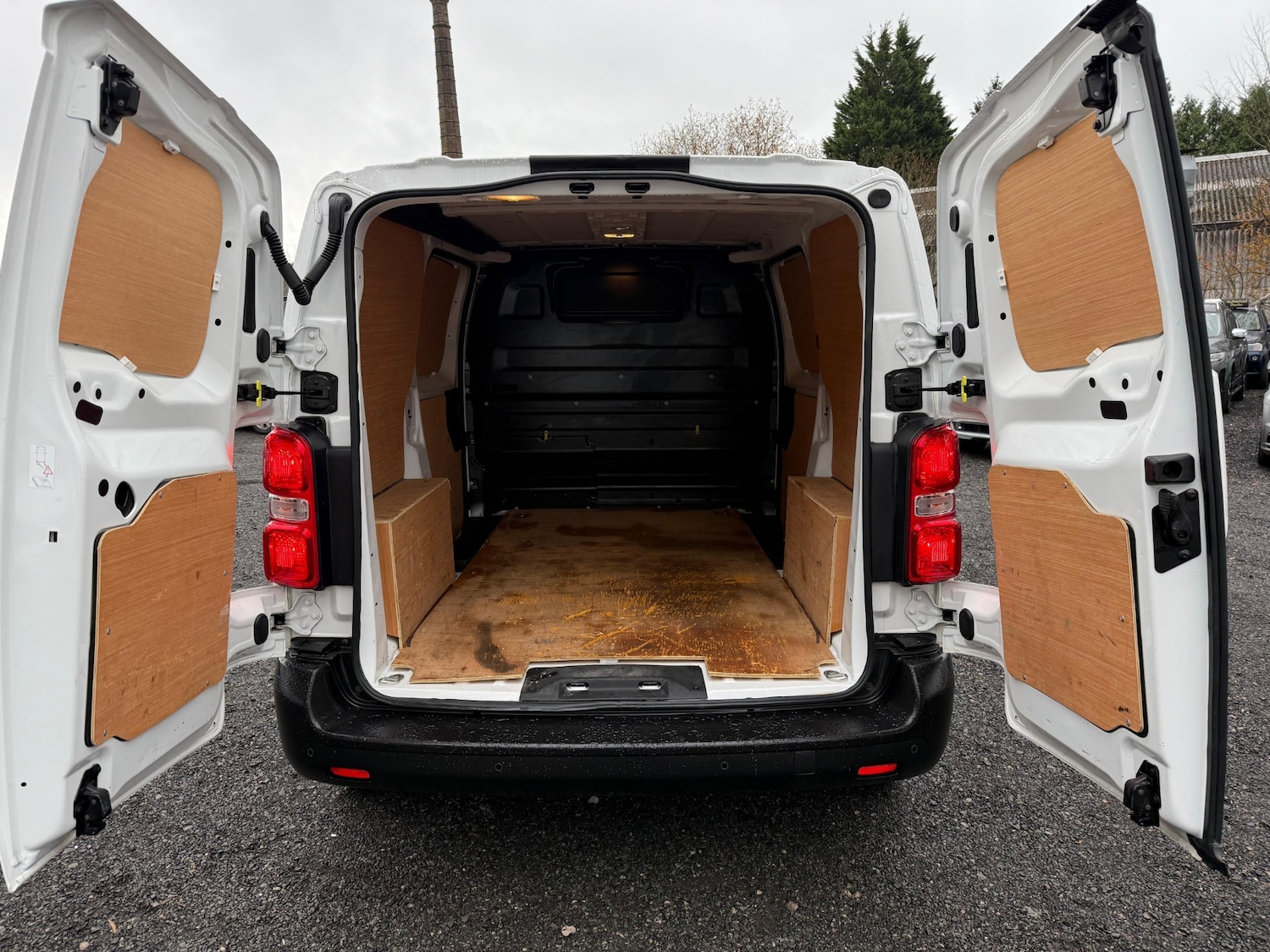 Used Peugeot Expert 2022 for sale - 76650807: Photo 19