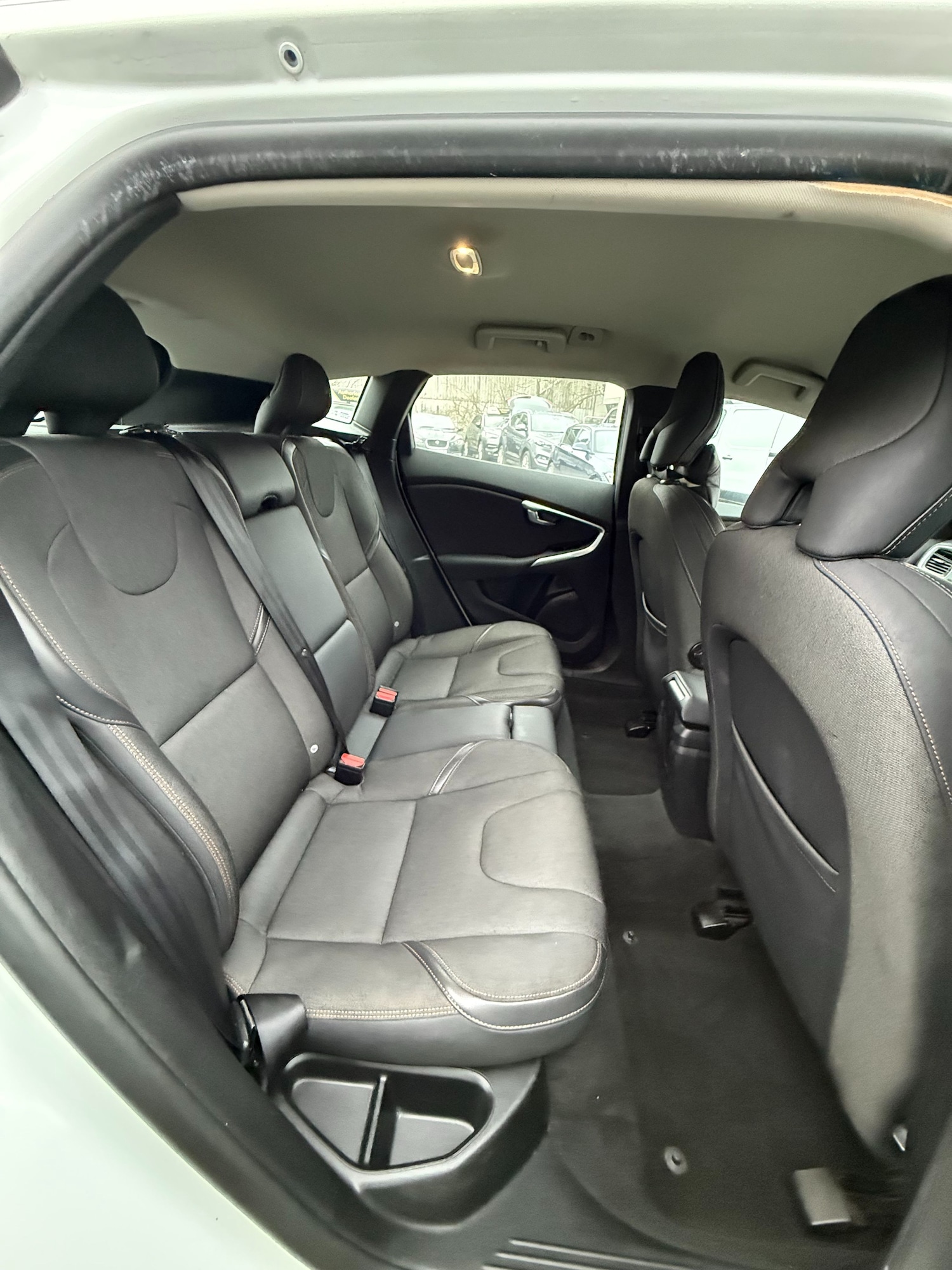 Used Volvo V40 2015 for sale - 77258677: Photo 19