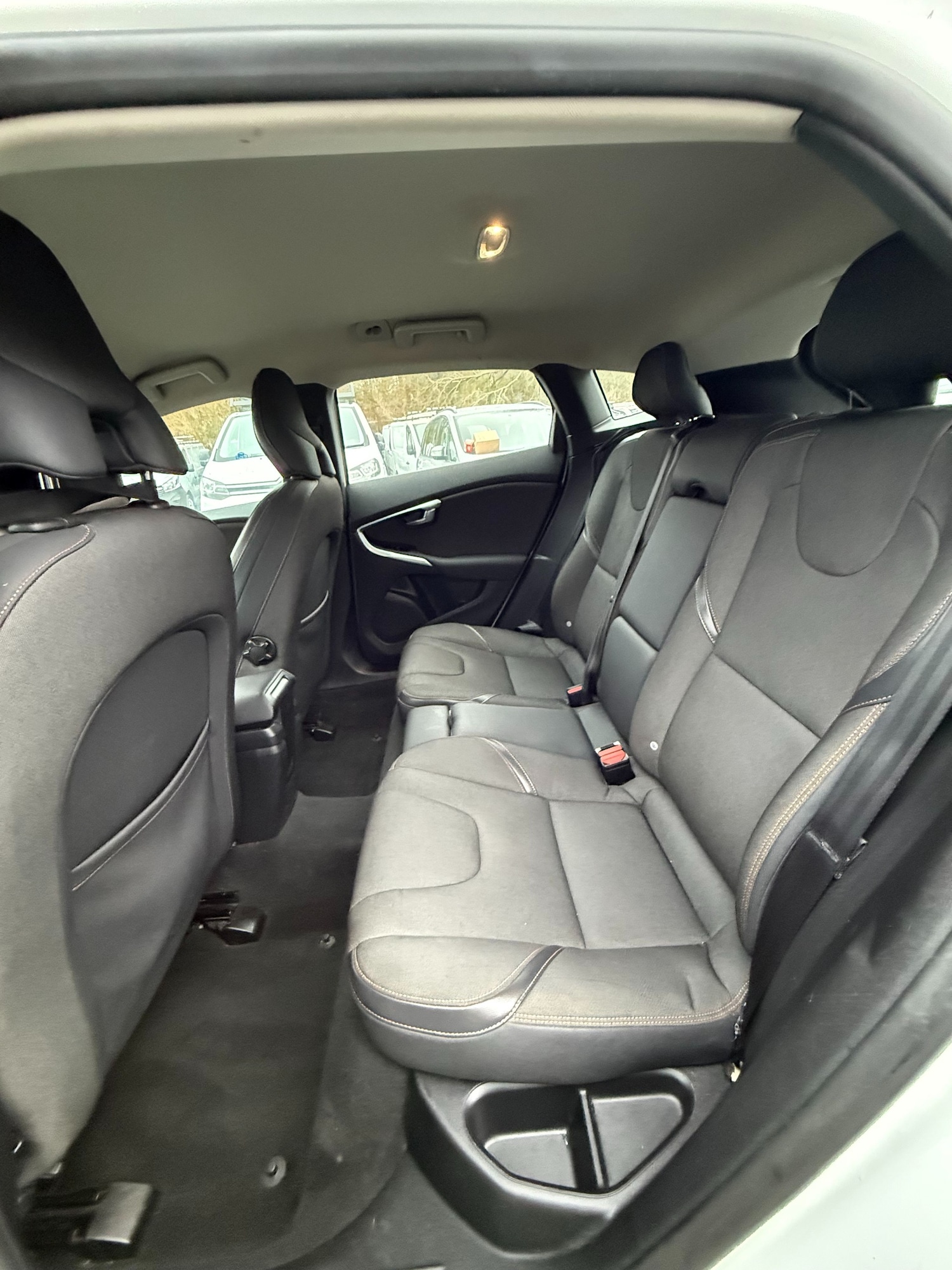 Used Volvo V40 2015 for sale - 77258677: Photo 27