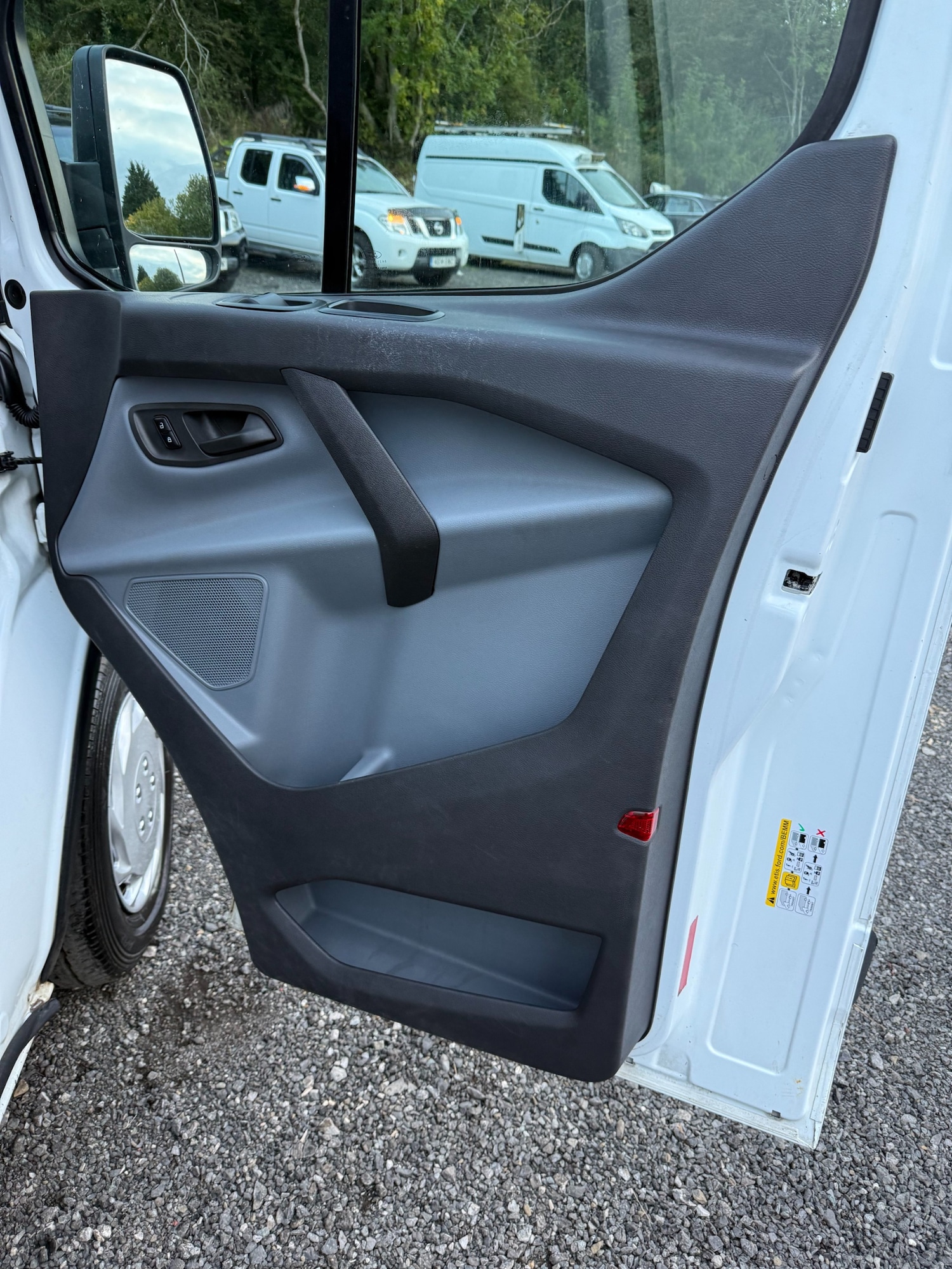 Used Ford Transit Custom 2017 for sale - 76026871: Photo 17