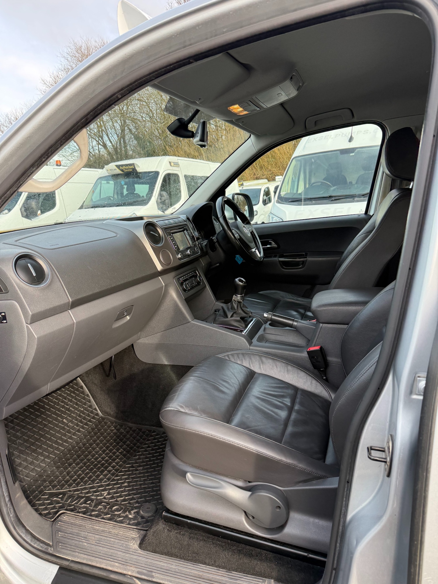 Used Volkswagen Amarok 2013 for sale - 78107174: Photo 17