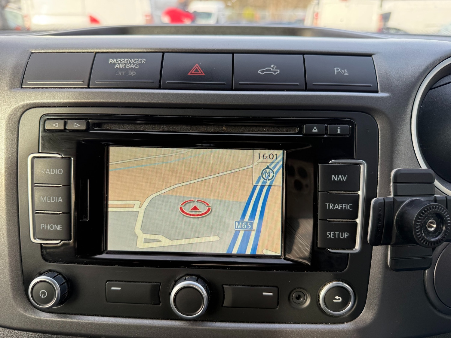 Used Volkswagen Amarok 2013 for sale - 78107174: Photo 28