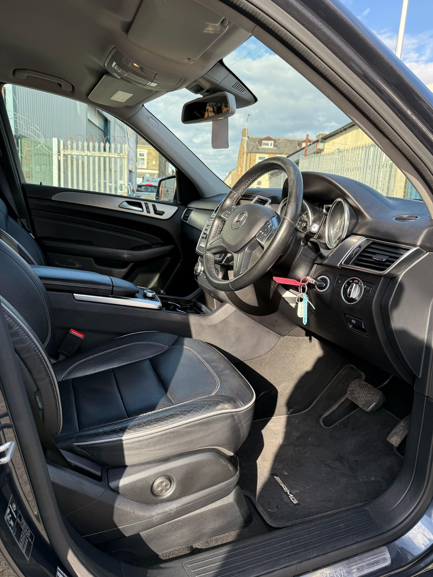 Used Mercedes-Benz M Class 2013 for sale - 76673118: Photo 11