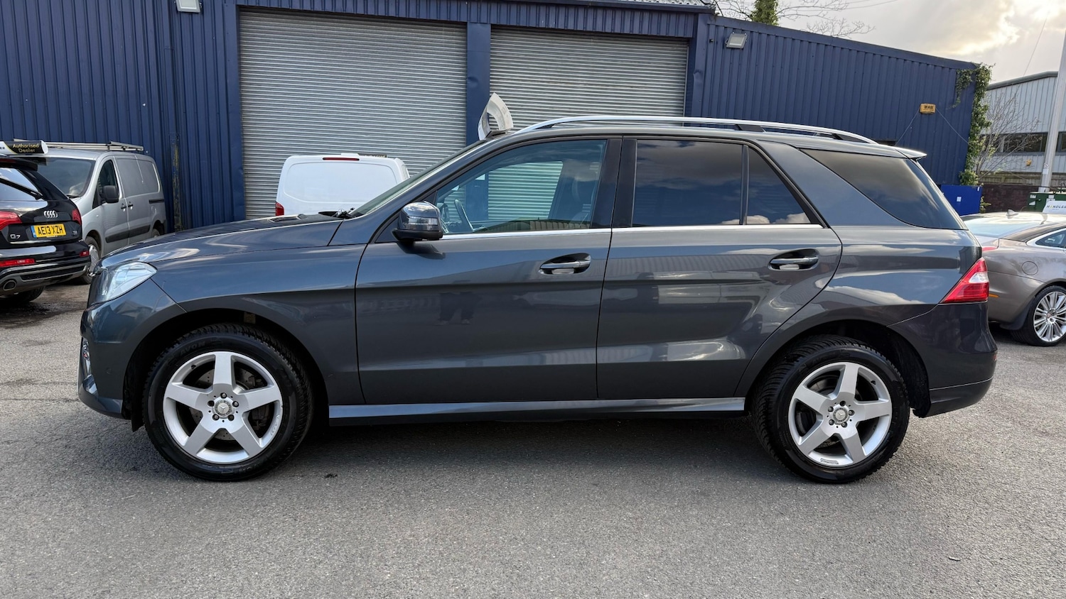 Used Mercedes-Benz M Class 2013 for sale - 76673118: Photo 5