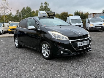 Peugeot - 208