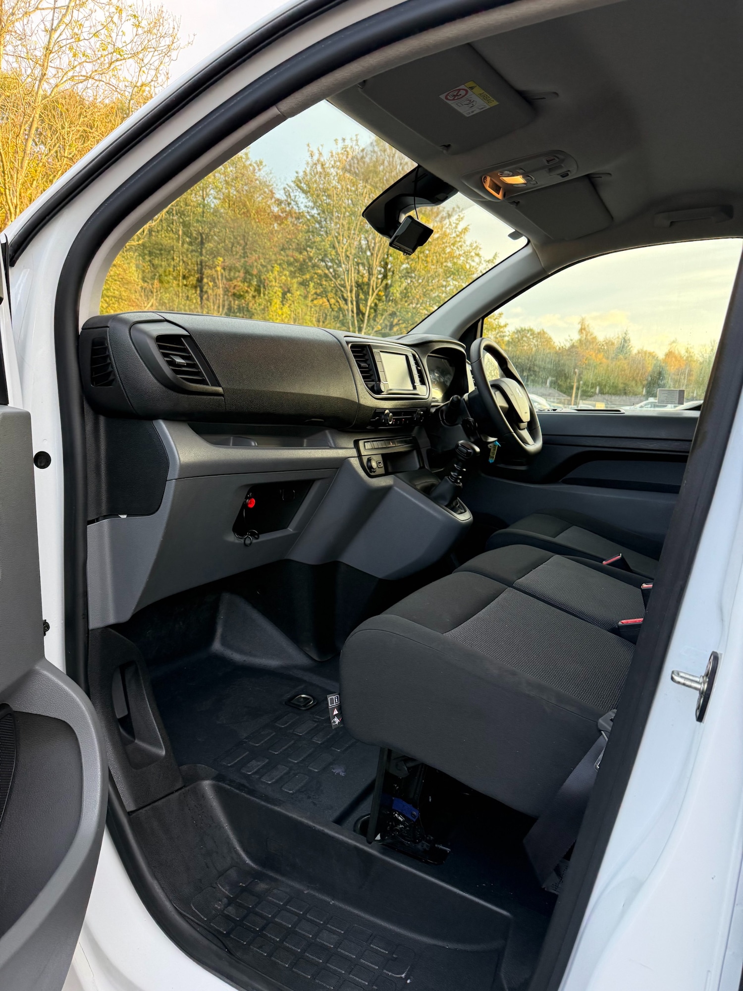 Used Peugeot Expert 2022 for sale - 76319937: Photo 16