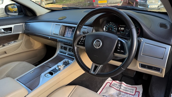 Used Jaguar XF 2013 for sale - 76128841: Photo 10