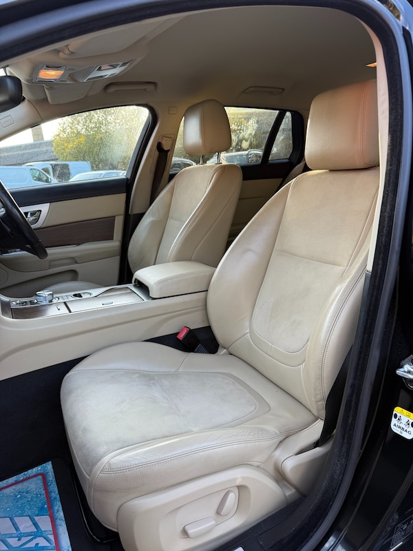 Used Jaguar XF 2013 for sale - 76128841: Photo 22