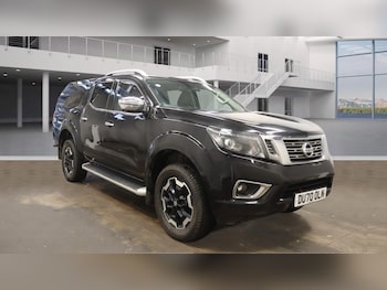Nissan - Navara