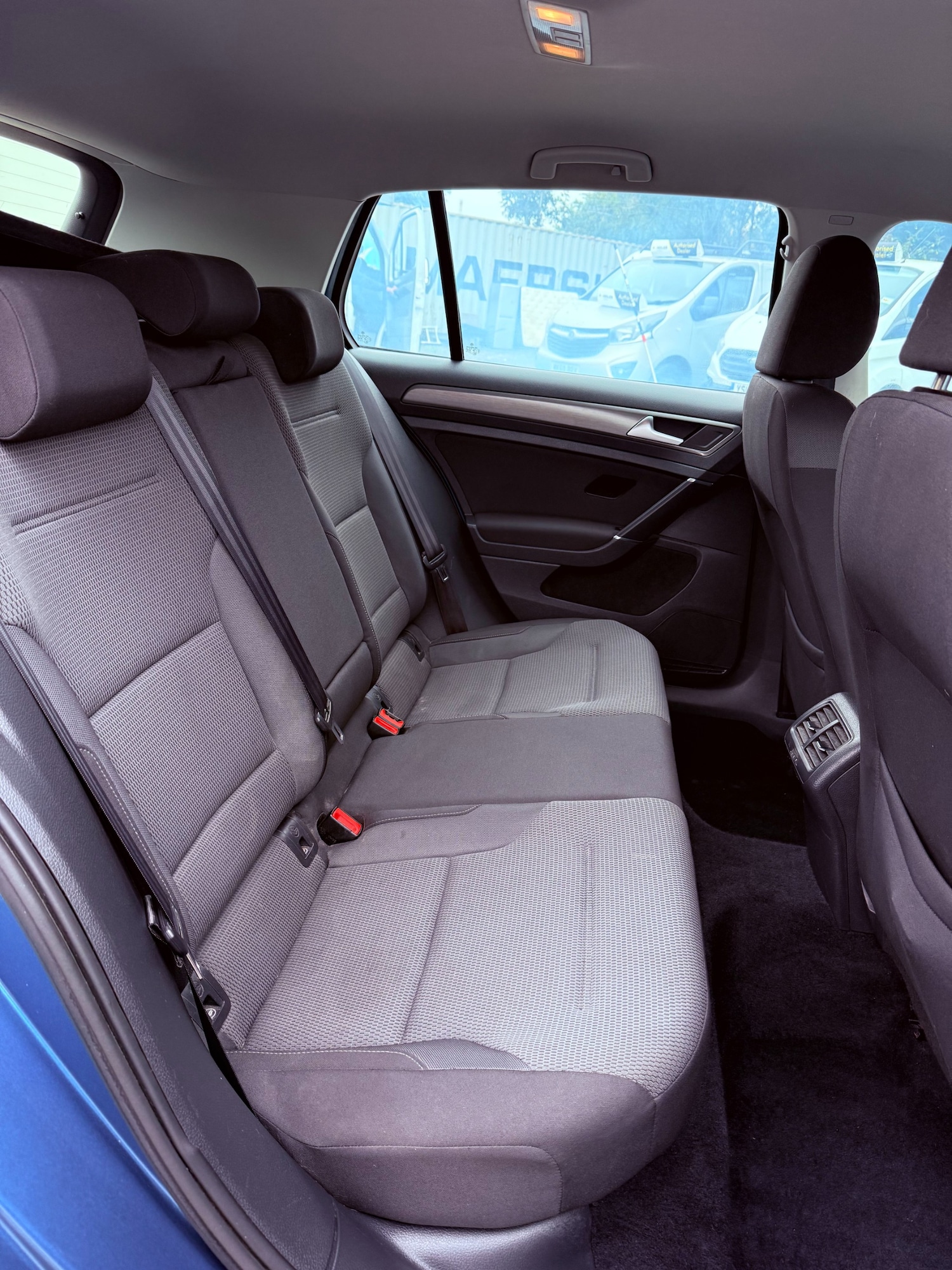 Used Volkswagen Golf 2013 for sale - 77037052: Photo 13