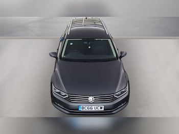 Used Volkswagen Passat 2017 for sale - 79512576: Photo