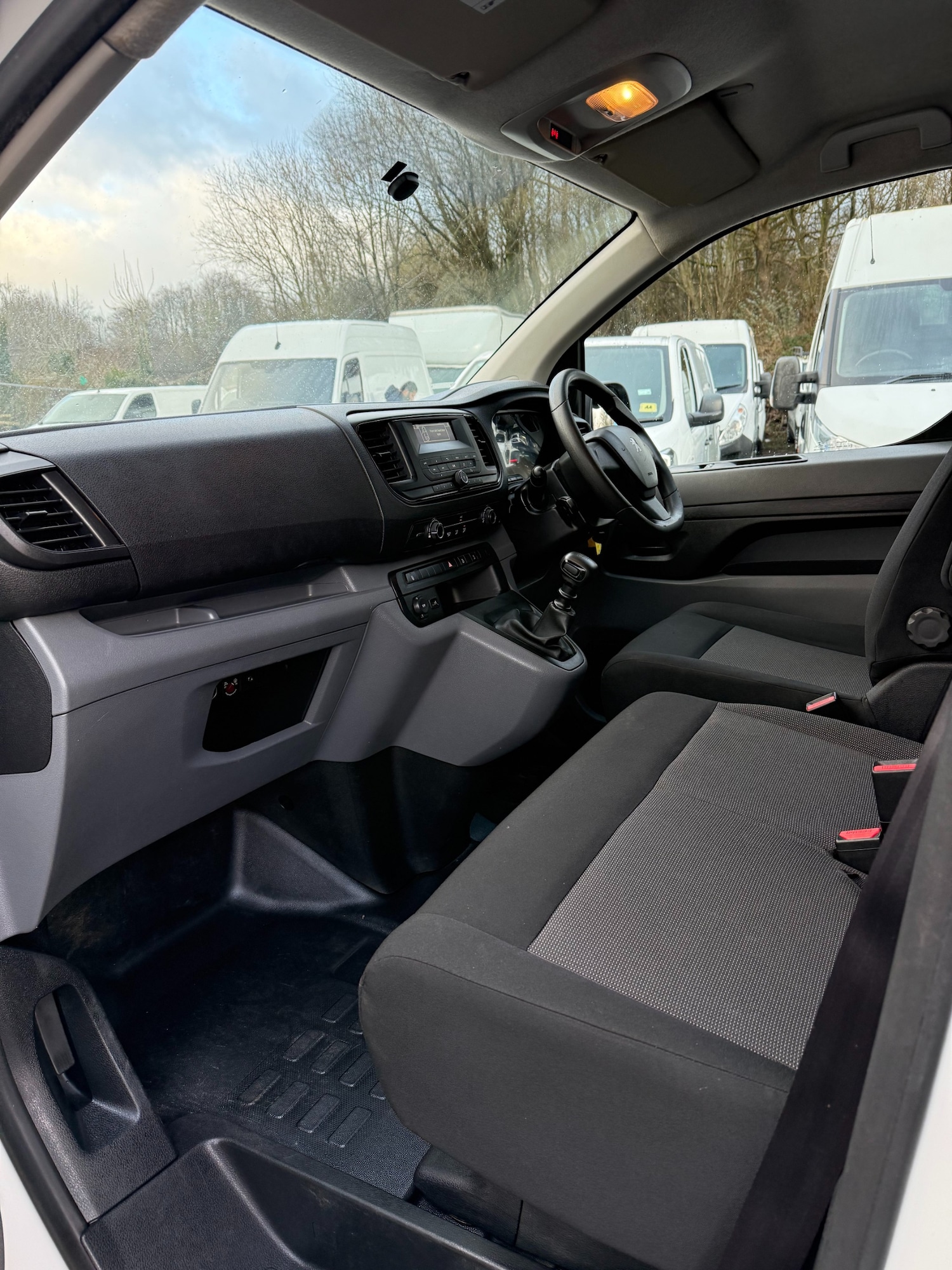 Used Peugeot Expert 2017 for sale - 77258146: Photo 18