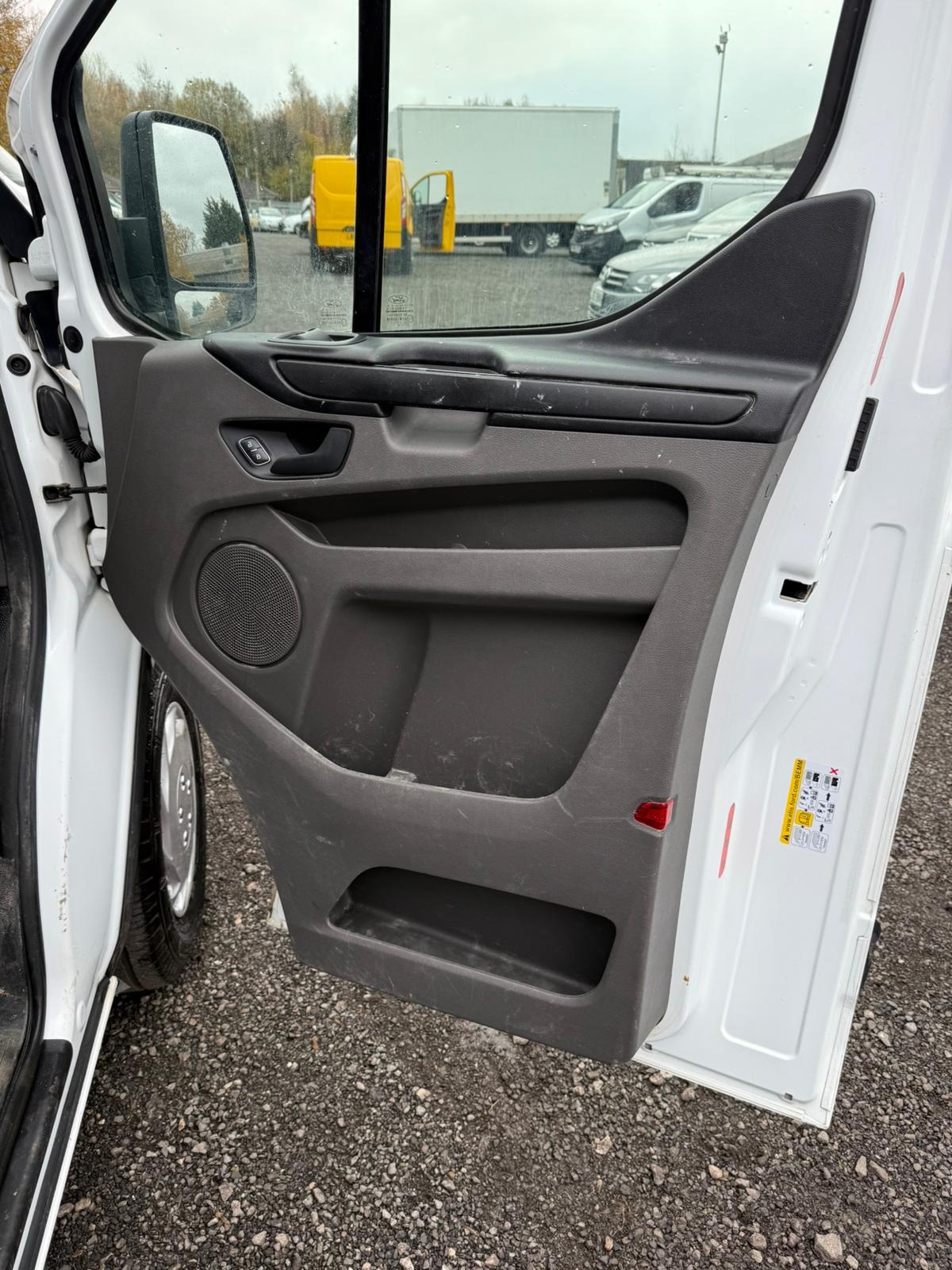 Used Ford Transit Custom 2020 for sale - 76390549: Photo 21
