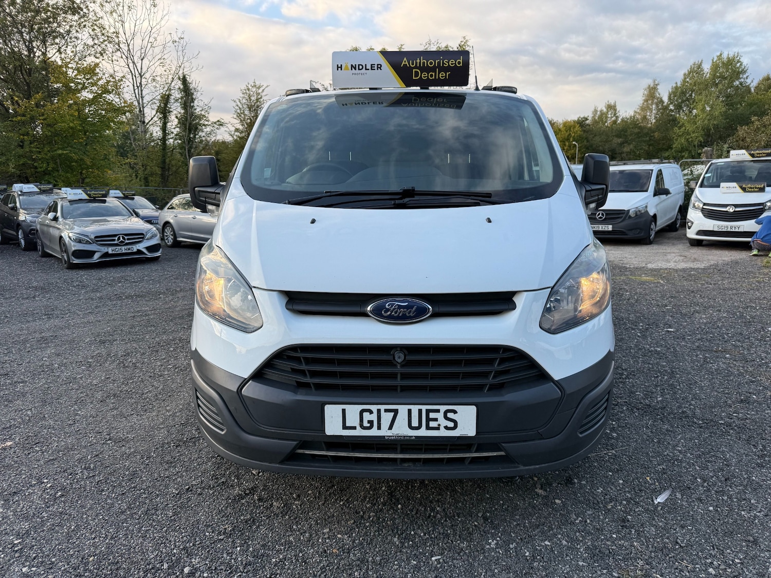 Used Ford Transit Custom 2017 for sale - 75890897: Photo 2