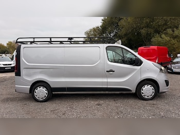 Used Vauxhall Vivaro 2018 for sale - 78039004: Photo