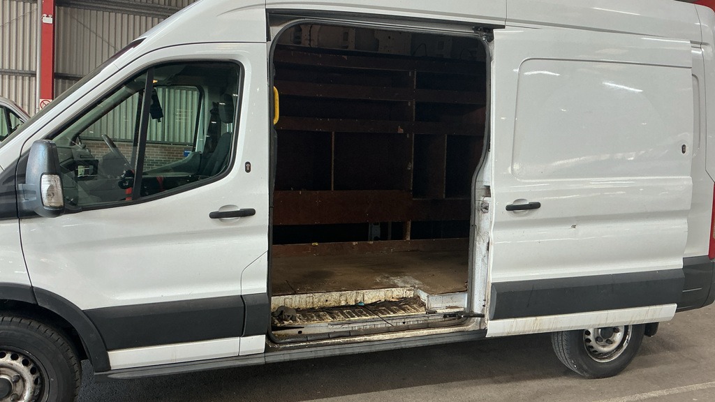 Used Ford Transit 2018 for sale - 77936547: Photo 10