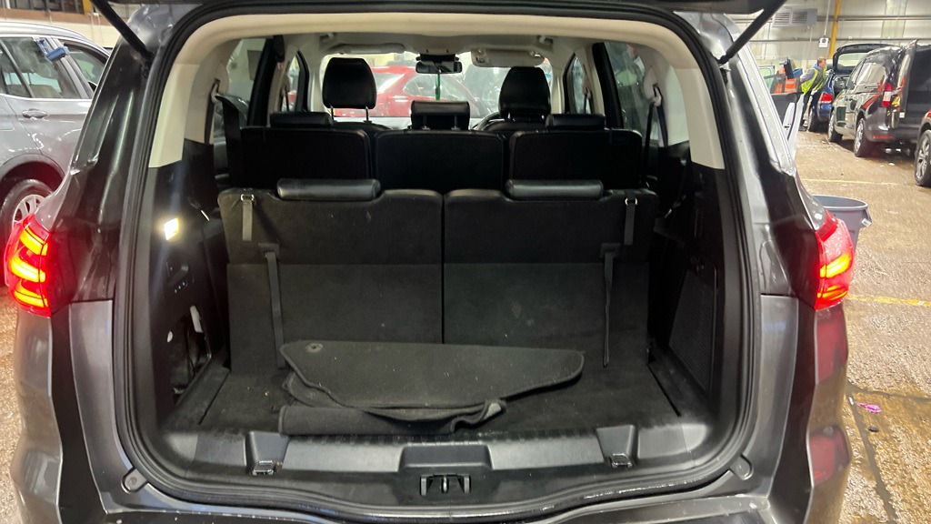 Used Ford S-Max 2016 for sale - 77312417: Photo 8