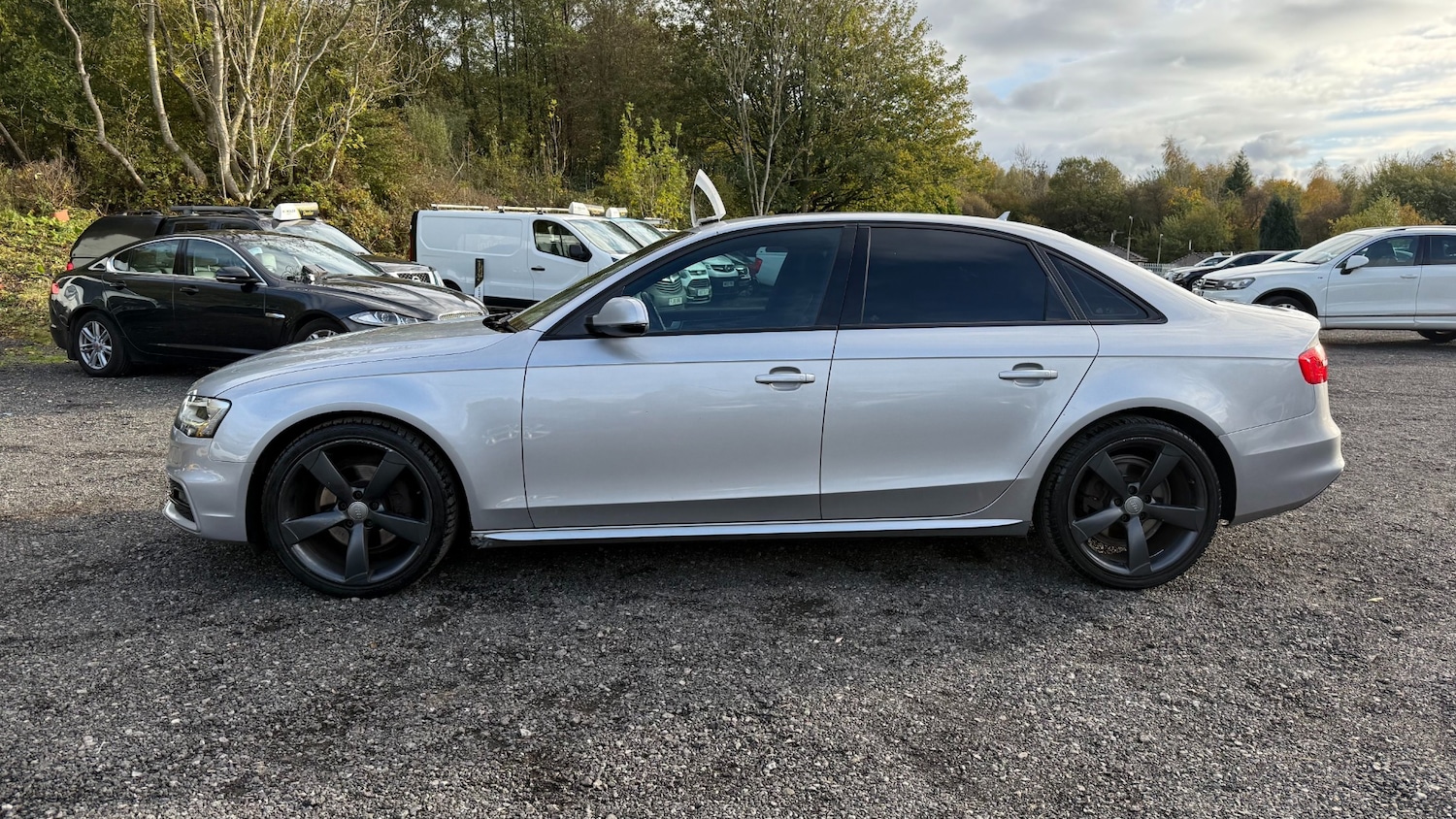 Used Audi A4 2014 for sale - 76305718: Photo 5