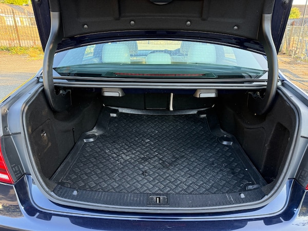 Used Mercedes-Benz E-Class 2014 for sale - 75488895: Photo 22