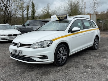 Used Volkswagen Golf 2018 for sale - 79138475: Photo