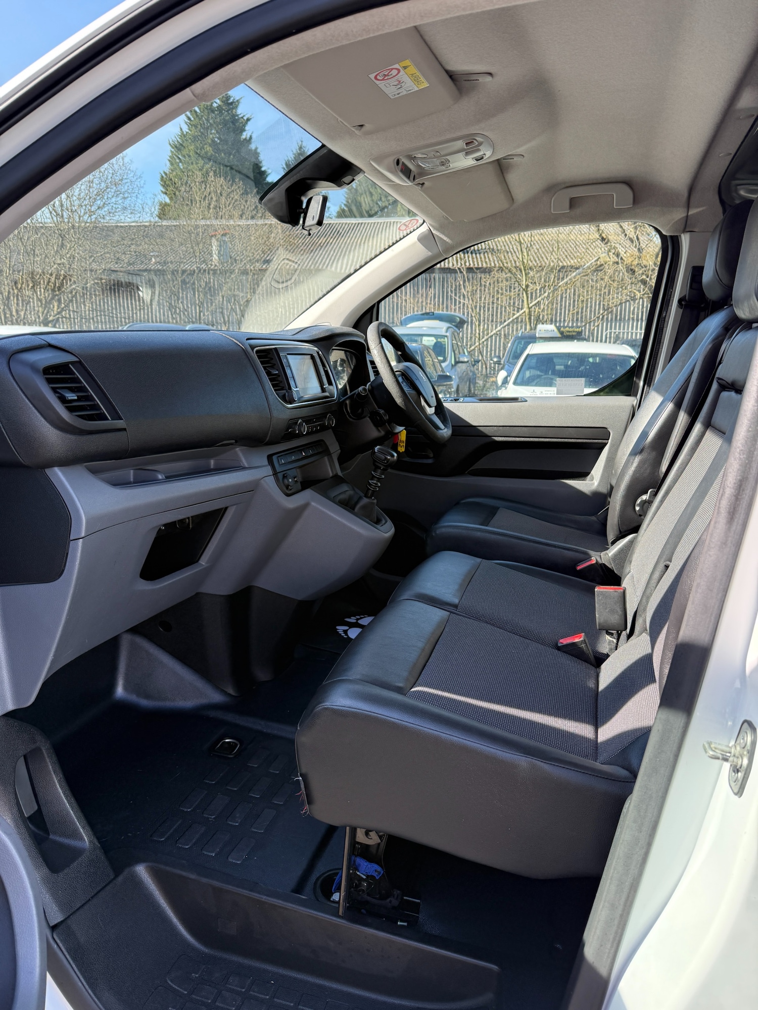 Used Peugeot Expert 2018 for sale - 77601124: Photo 23