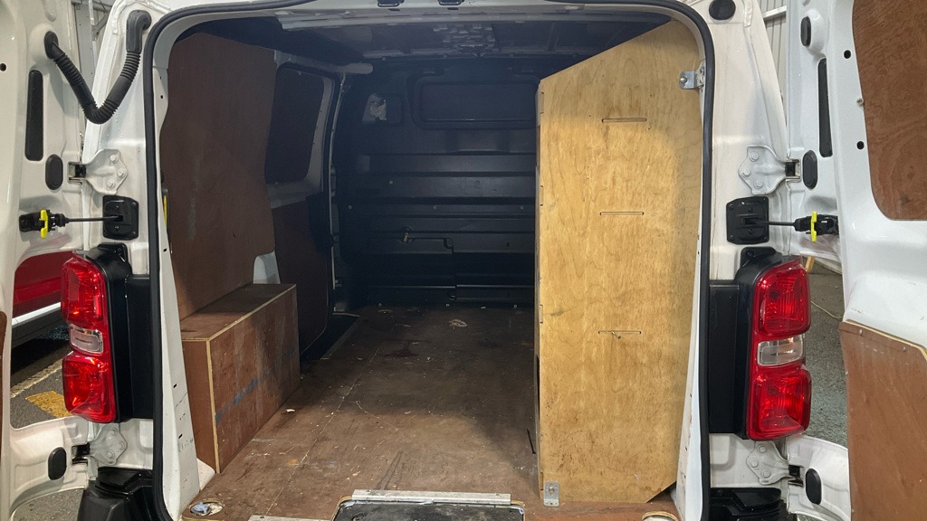 Used Peugeot Expert 2018 for sale - 77601124: Photo 8