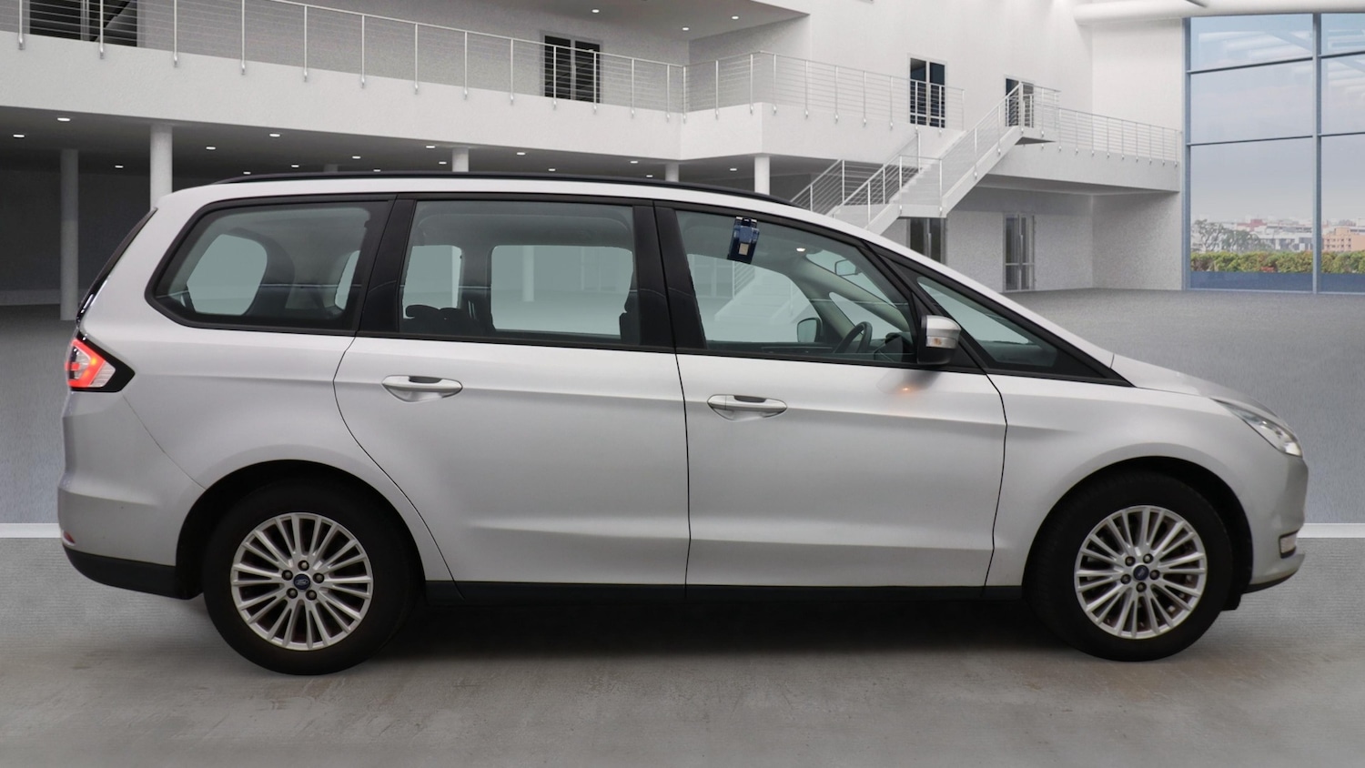 Used Ford Galaxy 2018 for sale - 76946303: Photo 3