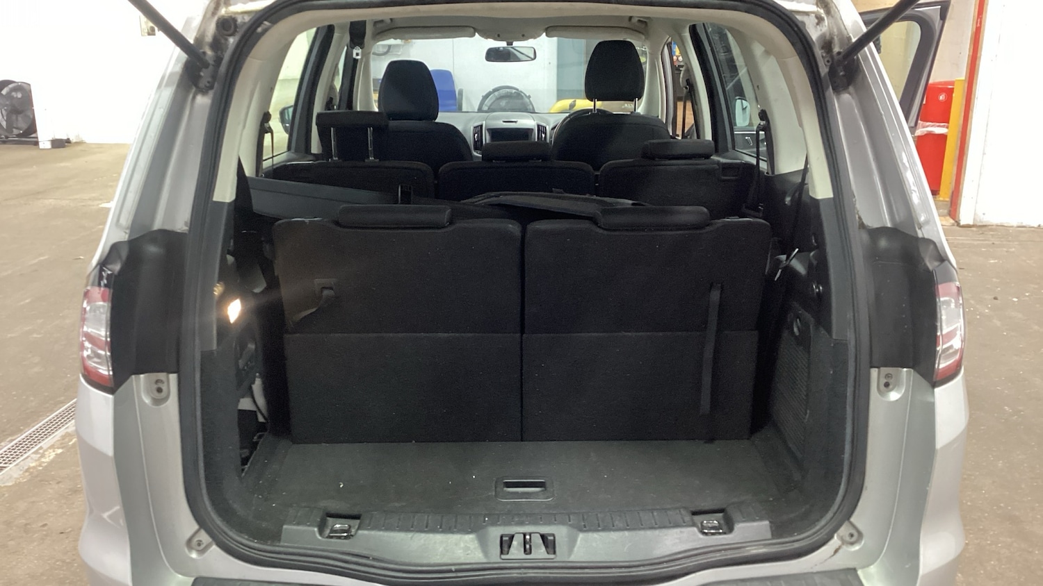 Used Ford Galaxy 2018 for sale - 76946303: Photo 8