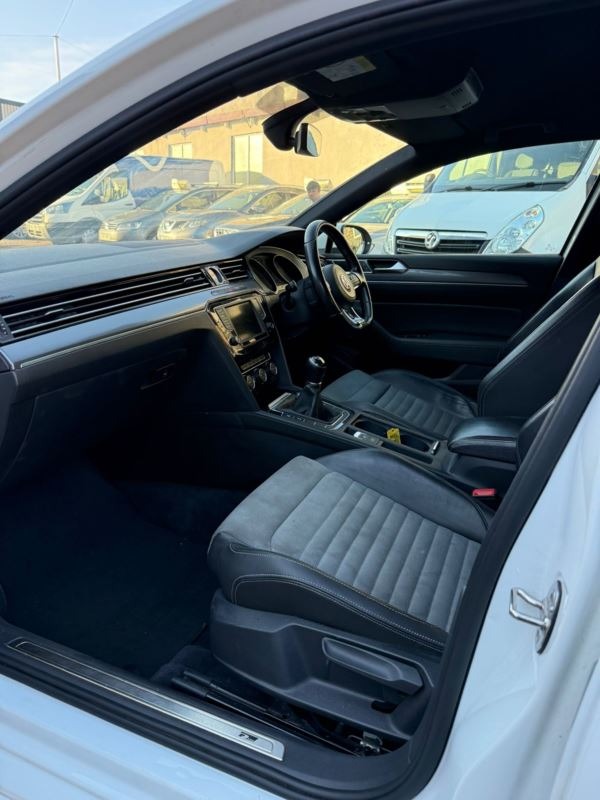 Used Volkswagen Passat 2015 for sale - 76881617: Photo 17