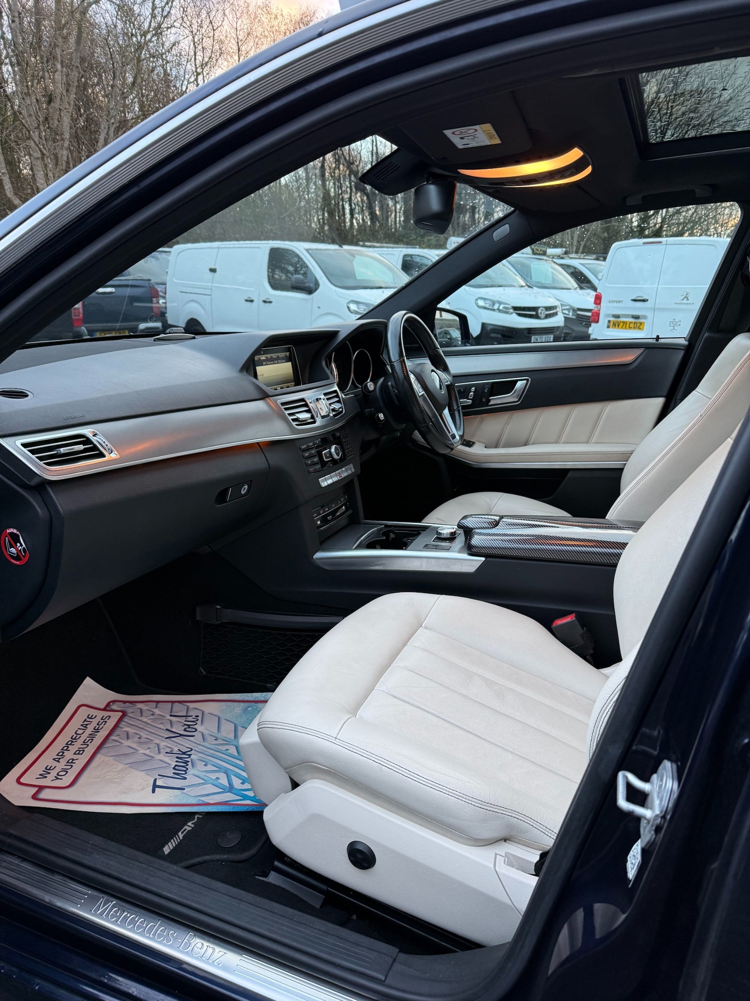 Used Mercedes-Benz E Class 2014 for sale - 76877876: Photo 17