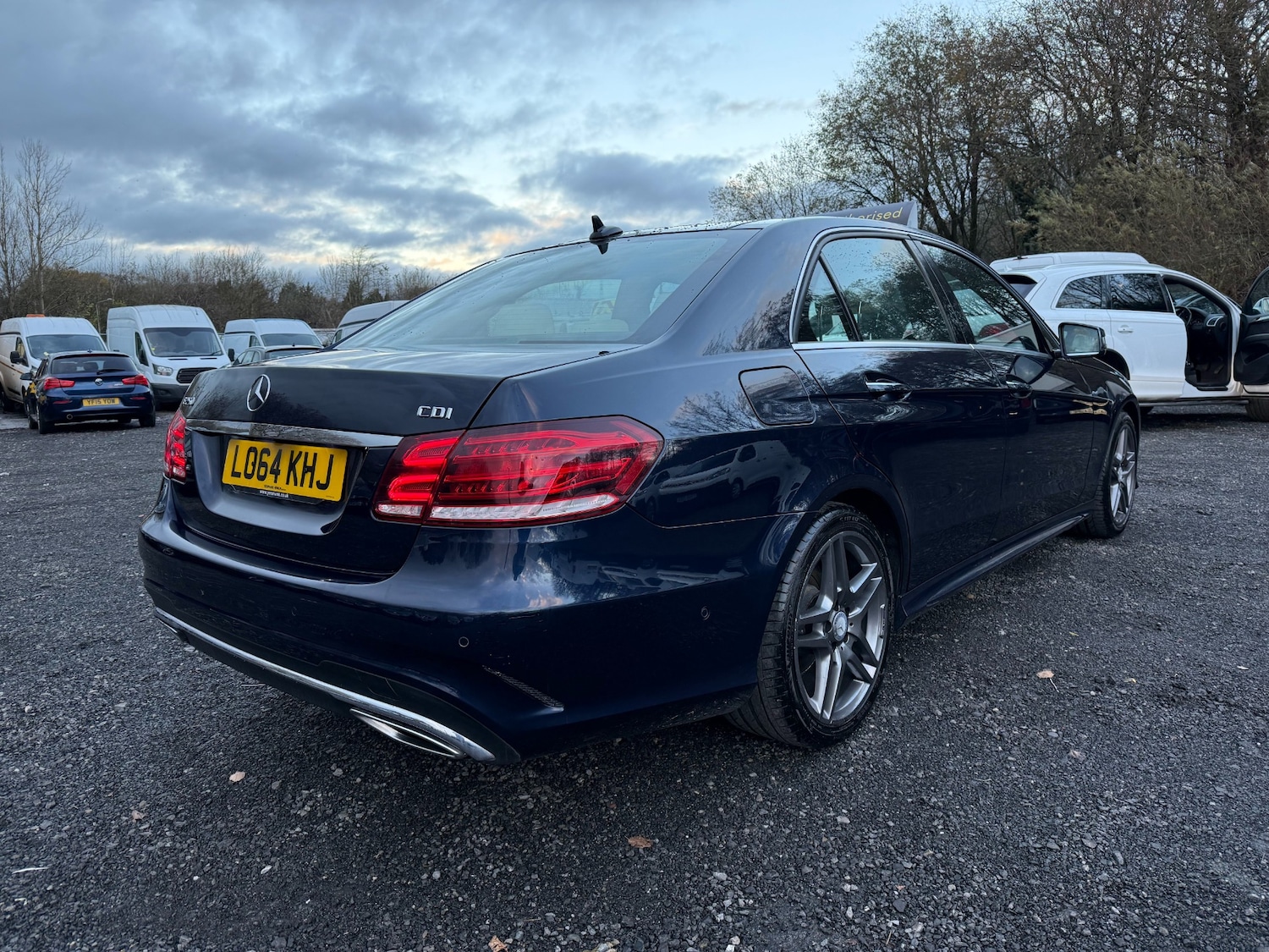 Used Mercedes-Benz E Class 2014 for sale - 76877876: Photo 6