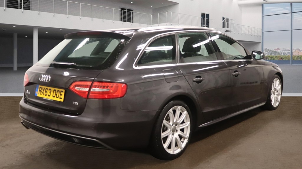 Used Audi A4 2013 for sale - 77167726: Photo 3