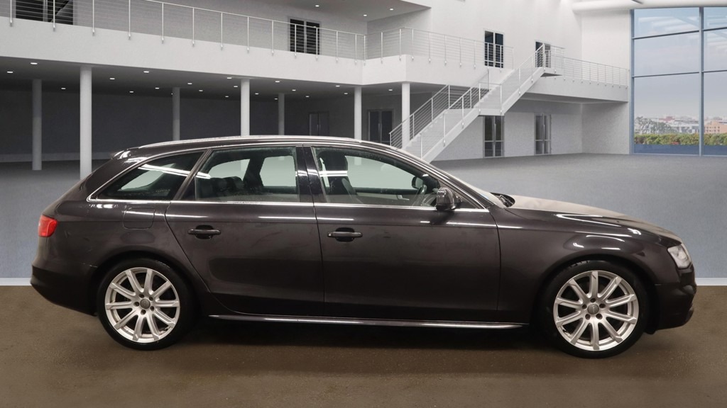 Used Audi A4 2013 for sale - 77167726: Photo 5