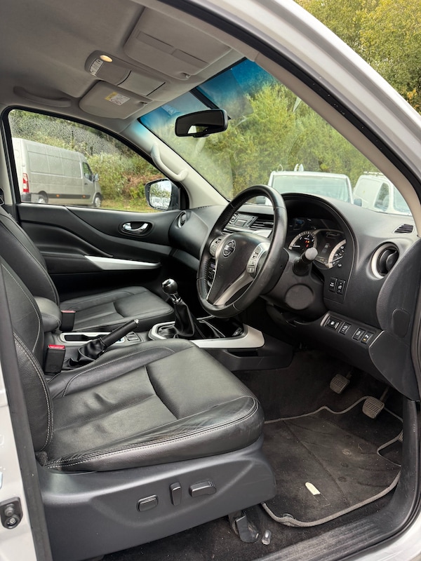 Used Nissan Navara 2018 for sale - 76129072: Photo 10