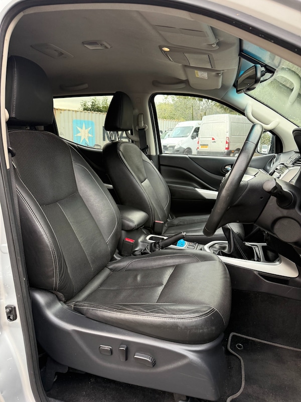 Used Nissan Navara 2018 for sale - 76129072: Photo 9