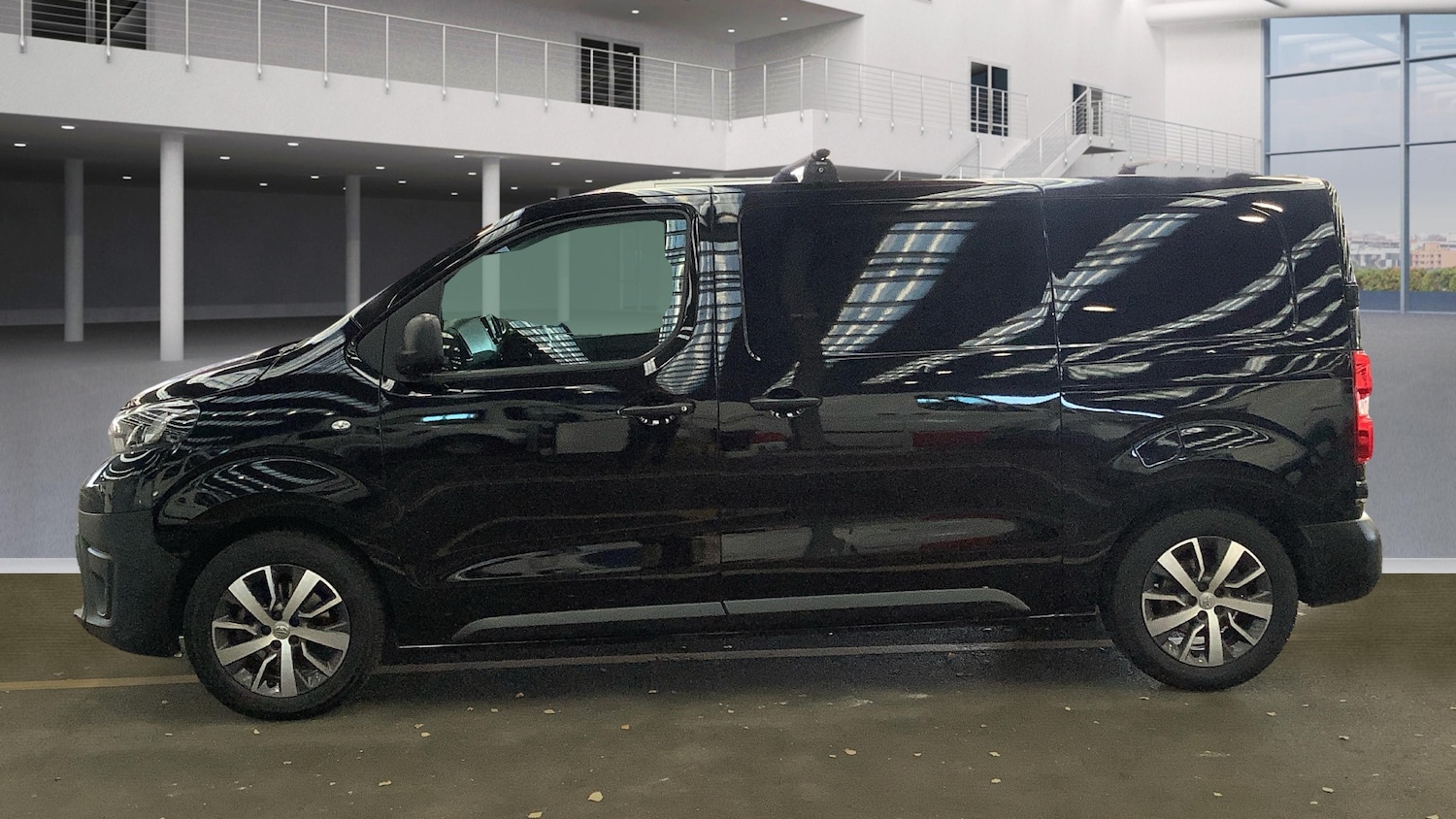 Used Toyota ProAce 2022 for sale - 76969805: Photo 6