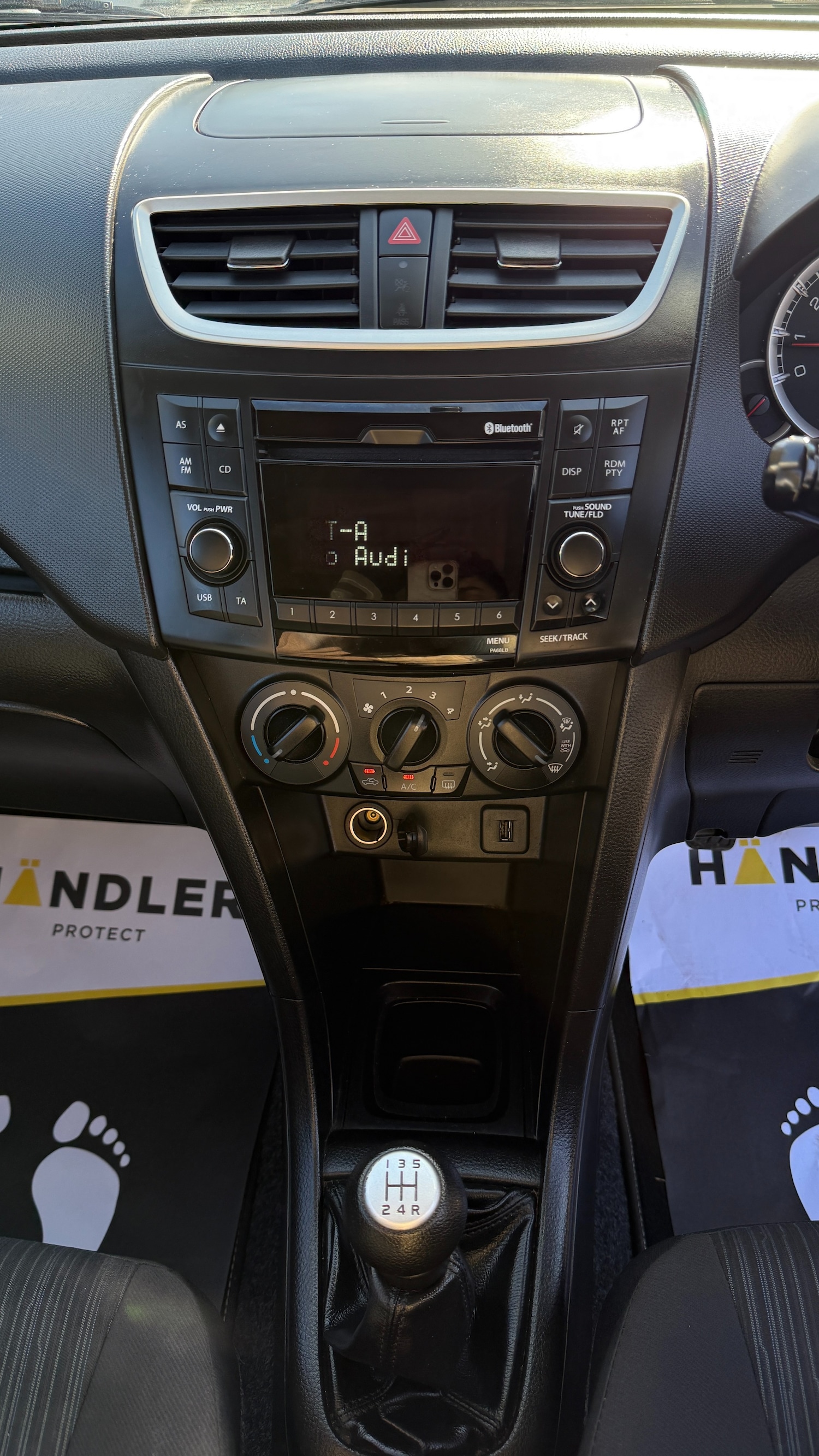 Used Suzuki Swift 2014 for sale - 77932333: Photo 17