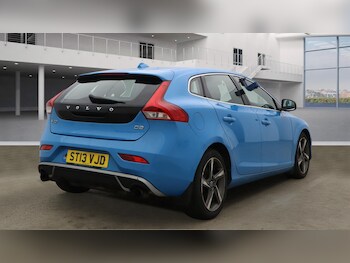 Used Volvo V40 2013 for sale - 76320749: Photo