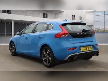 Used Volvo V40 2013 for sale - 76320749: Photo