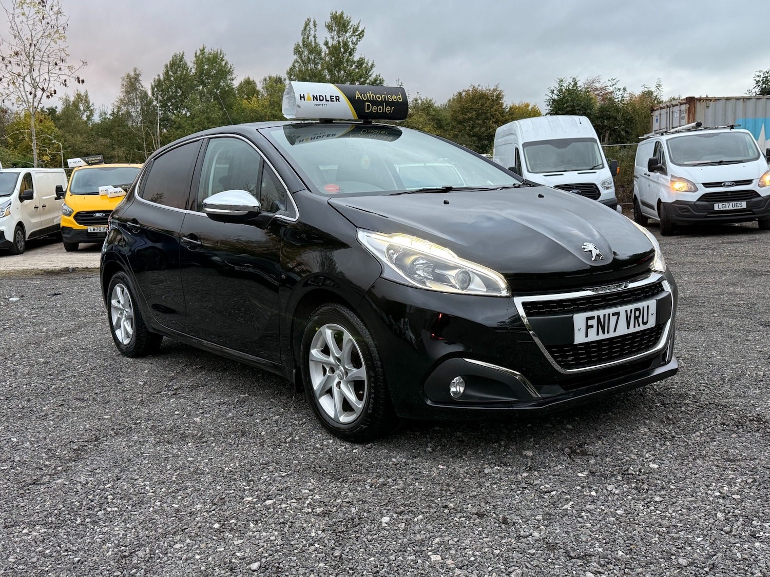 Used Peugeot 208 2017 for sale - 76243936: Photo 1