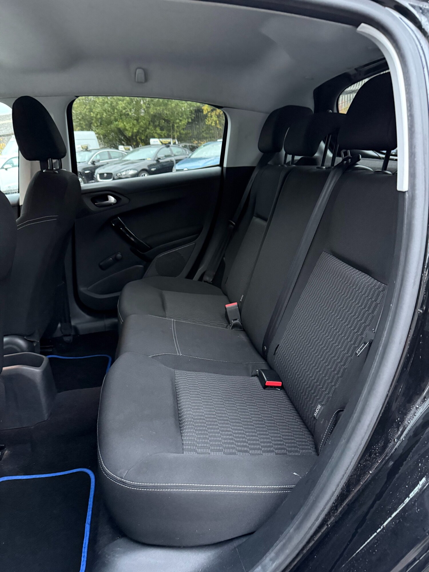 Used Peugeot 208 2017 for sale - 76243936: Photo 20