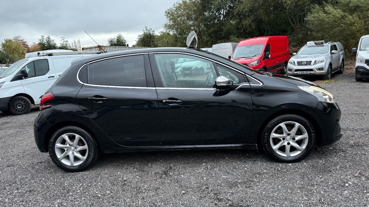Used Peugeot 208 2017 for sale - 76243936: Photo 4