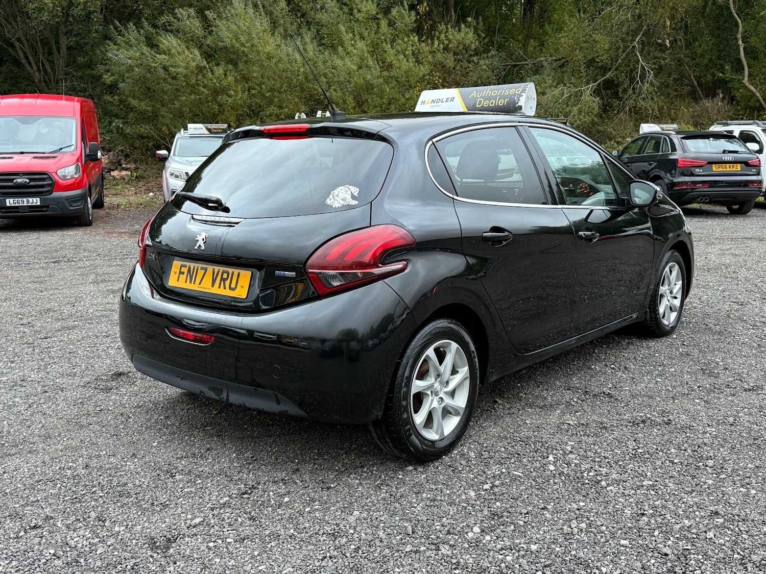 Used Peugeot 208 2017 for sale - 76243936: Photo 6
