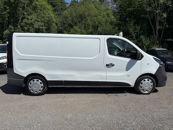 Used Vauxhall Vivaro 2017 for sale - 78906102: Photo