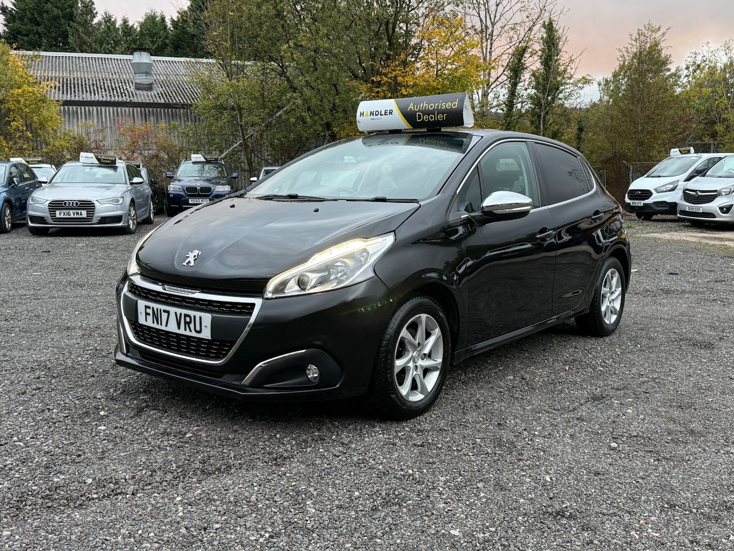 Used Peugeot 208 2017 for sale - 77541403: Photo 3
