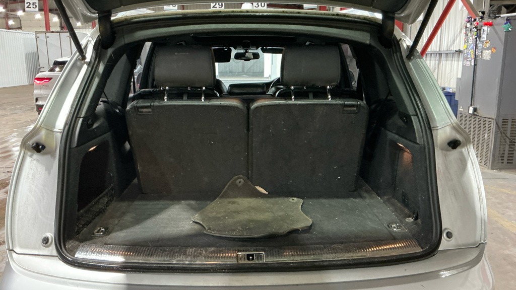 Used Audi Q7 2014 for sale - 77196332: Photo 8