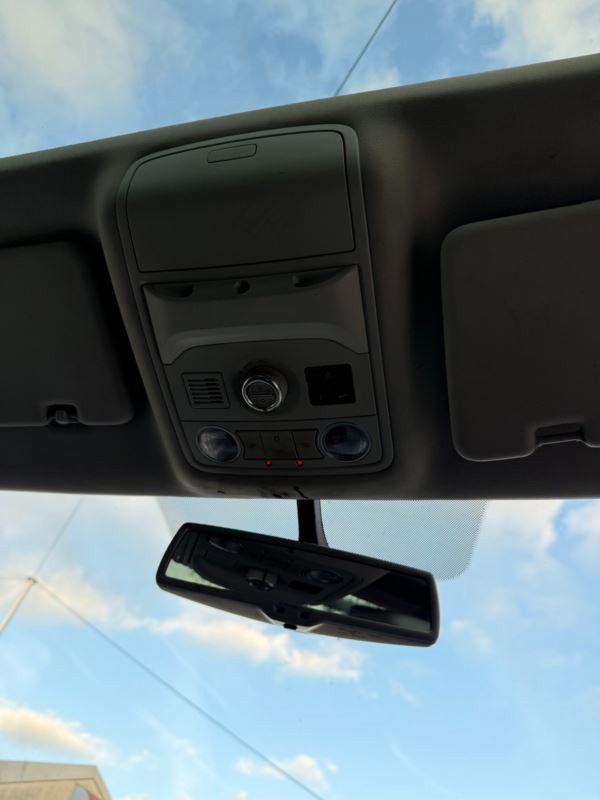 Used Volkswagen Sharan 2013 for sale - 76243345: Photo 17