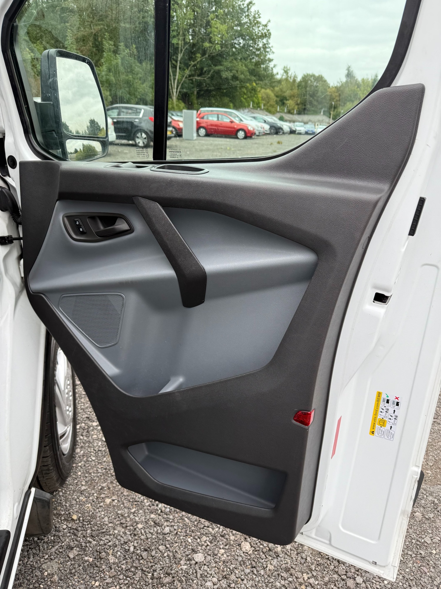 Used Ford Transit Custom 2017 for sale - 75698918: Photo 17
