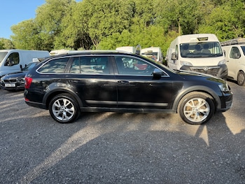 Used Skoda Octavia 2016 for sale - 79277920: Photo